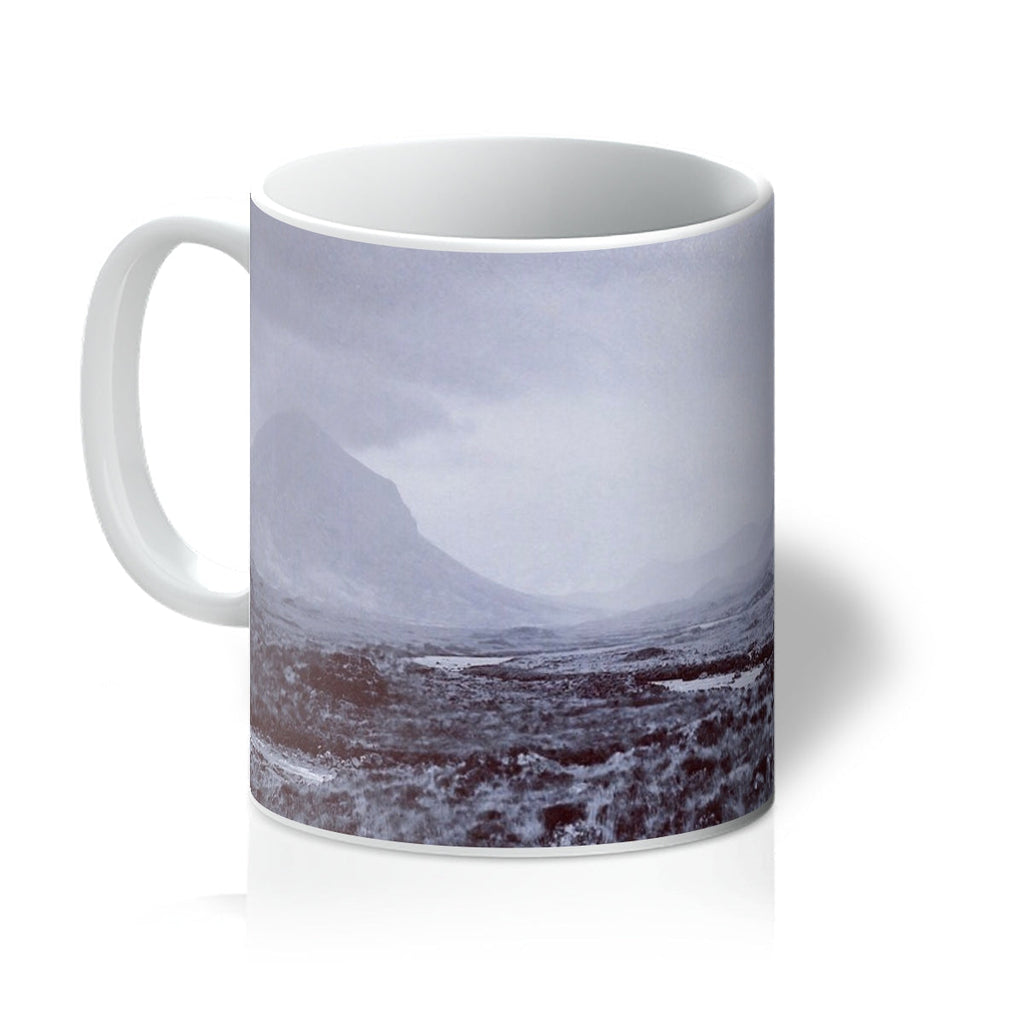 La tasse Cuillin sombre